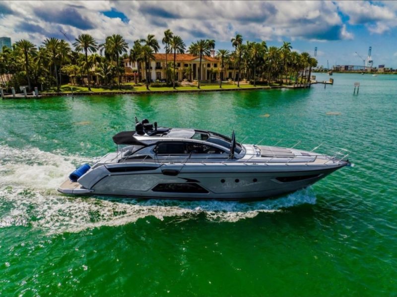 Amazing 65Ft Azimut for Rent in Miami Fl for up to 13 peoples. No Hidden Fees. - Image 10