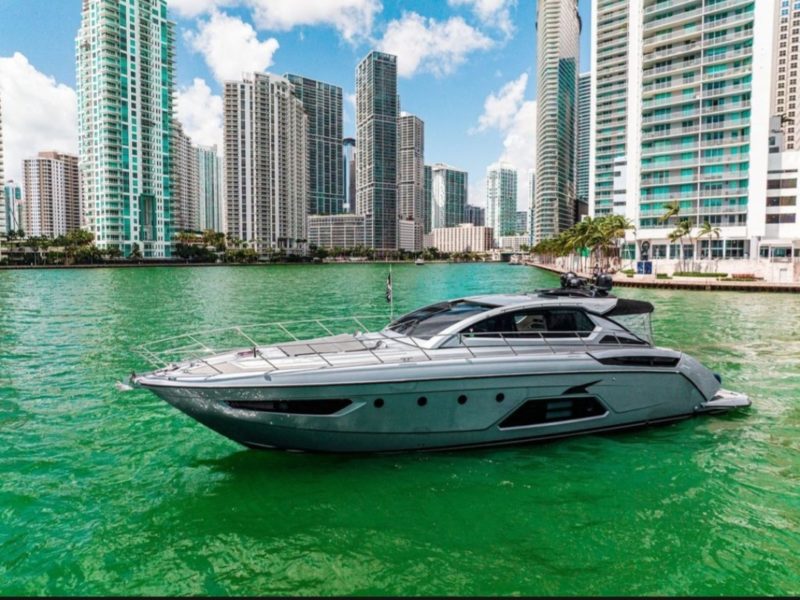 Amazing 65Ft Azimut for Rent in Miami Fl for up to 13 peoples. No Hidden Fees. - Image 7