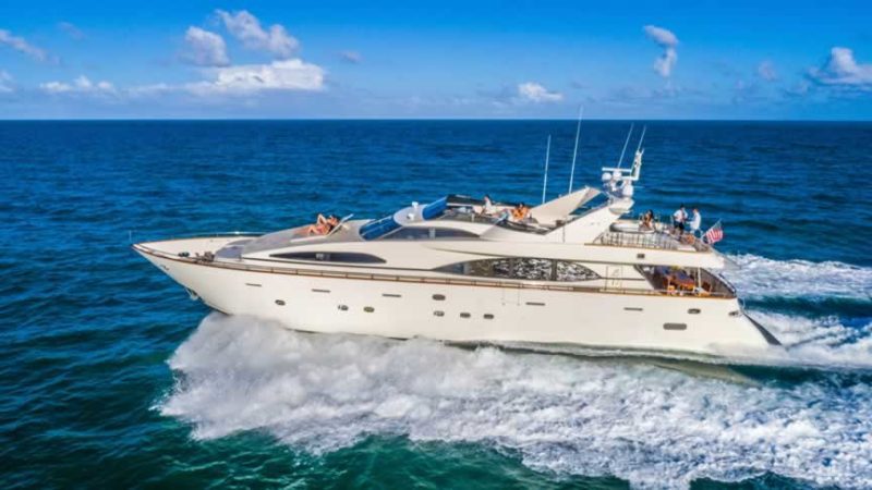 100ft Azimut Yacht Available For Rent In Miami  Fl For Up To 13 Peoples. No Hidden Fees. - Image 5
