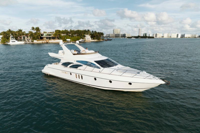 65ft Azimut Available for Rent in Miami for up to 13 people. No Hidden Fees.