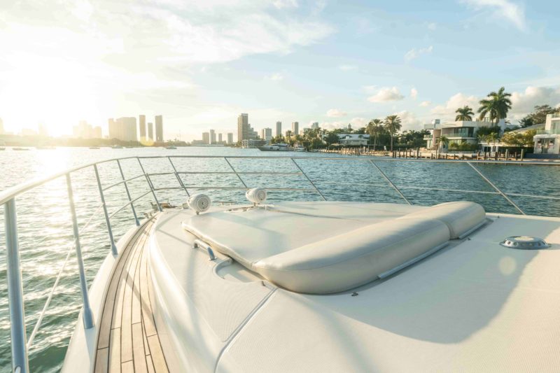65ft Azimut Available for Rent in Miami for up to 13 people. No Hidden Fees. - Image 4