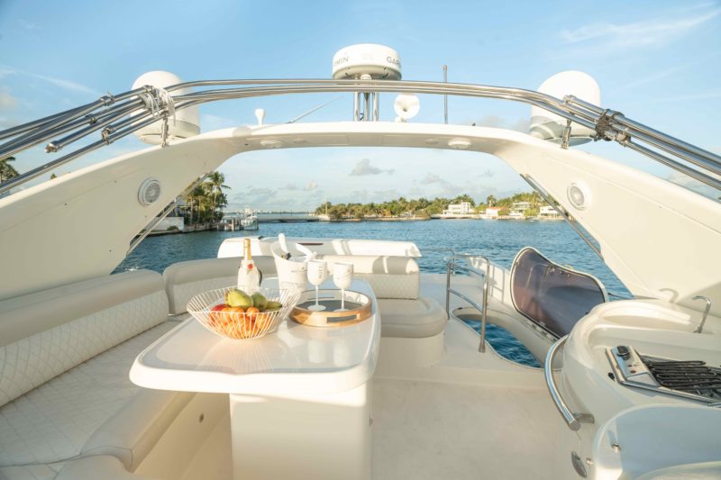 65ft Azimut Available for Rent in Miami for up to 13 people. No Hidden Fees. - Image 10