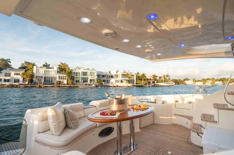 65ft Azimut Available for Rent in Miami for up to 13 people. No Hidden Fees. - Image 8