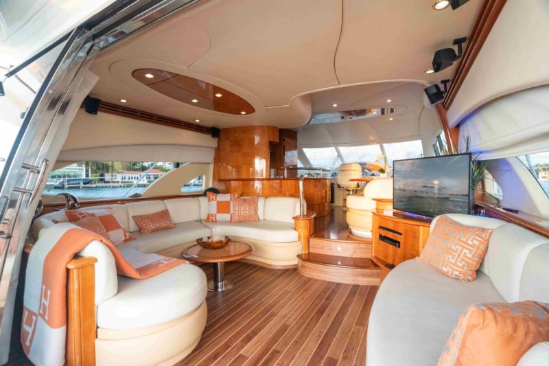 65ft Azimut Available for Rent in Miami for up to 13 people. No Hidden Fees. - Image 7