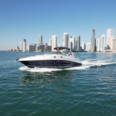 40ft Sea Ray Available for Rent in Miami for up to 13 people. No Hidden Fees.