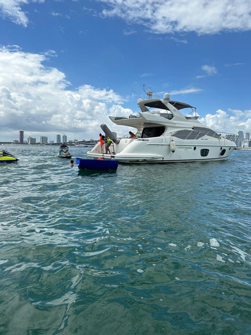 65ft Azimut Available for Rent in Miami Fl for up to 13 people. No Hidden Fees. - Image 3