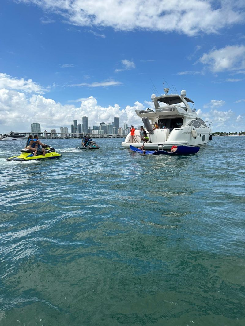 65ft Azimut Available for Rent in Miami Fl for up to 13 people. No Hidden Fees. - Image 2