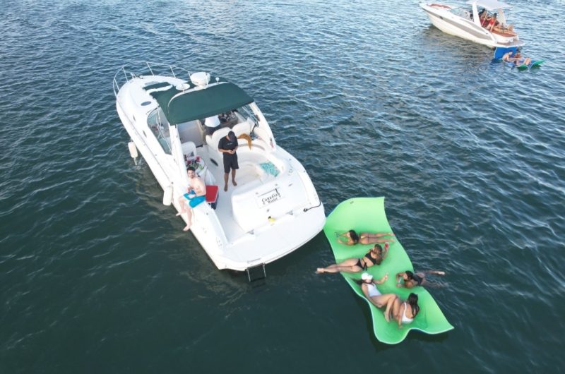 36ft Sea Ray Available for Rent in Miami for up to 12 people.