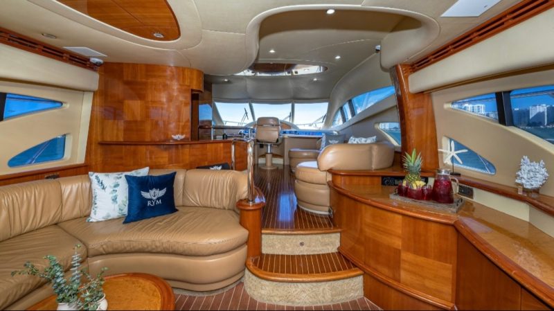 65ft Azimut Available for Rent in Miami for up to 13 people. No Hidden Fees. - Image 4
