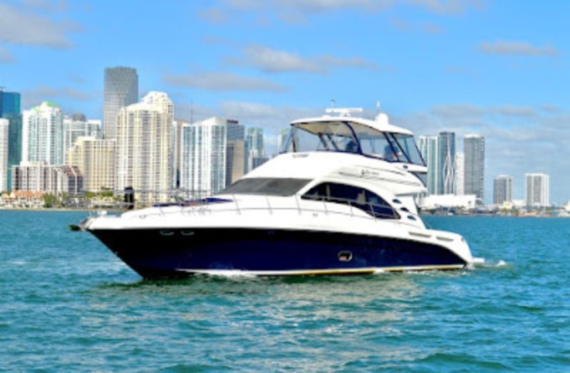 58ft Sea Ray Available for Rent in Miami  Fl for up to 13 people. No Hidden Fees. - Image 4