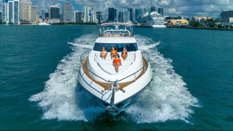 74ft Sunseeker Manhattan Available in Miami Fl for up to 13 peoples. No Hidden Fees. - Image 4