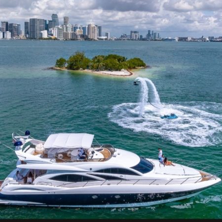 74ft Sunseeker Manhattan Available in Miami Fl for up to 13 peoples. No Hidden Fees.