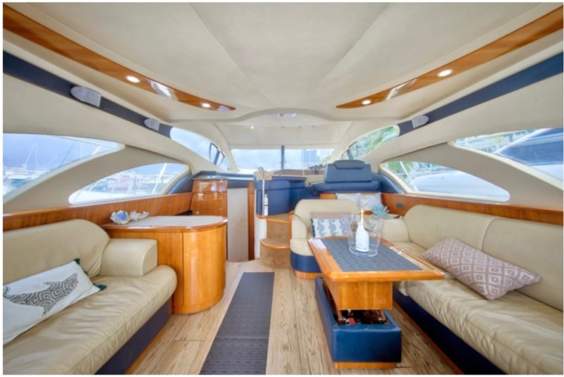 55ft Azimut Available for Rent in Miami for up to 13 peoples. No Hidden Fees. - Image 6