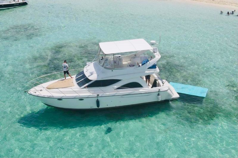 45ft Maxmun Available for Rent in Miami for up to 13 people. - Image 2