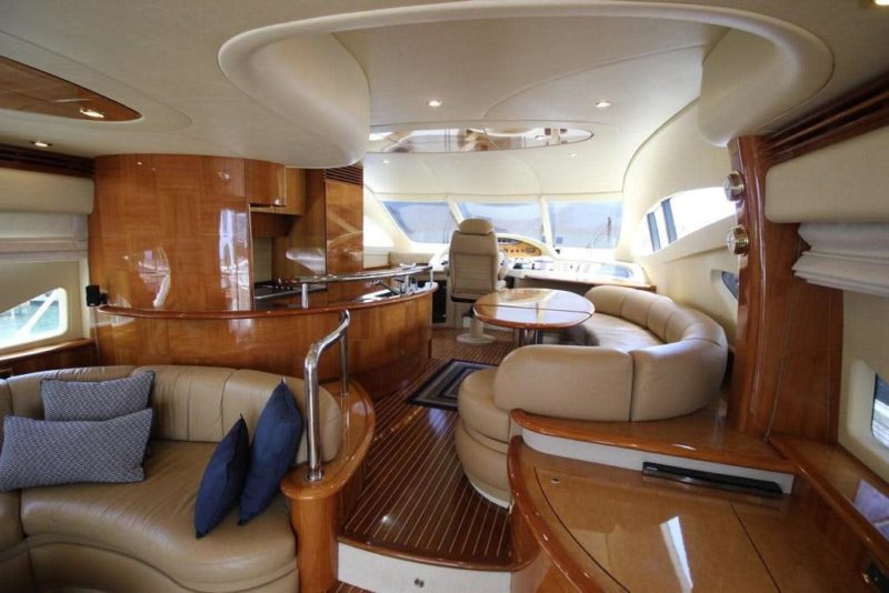 65ft Azimut Available for Rent in Miami Fl for up to 13 people. No Hidden Fees. - Image 8