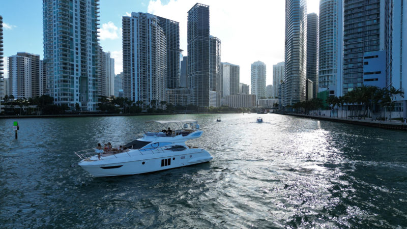 55ft Azimut Available for Rent in Miami fl for up to 13 people. No Hidden Fees. - Image 2