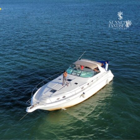 50Ft Sea Ray Available in Miami for up to 13 peoples. No Hidden Fees.