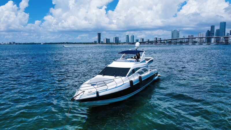 70Ft Azimut Available for Rent in Miami for 13 people, 2 Jet Skis included Plus 1 extra free hrs Monday to Friday. No Hidden Fees. - Image 6