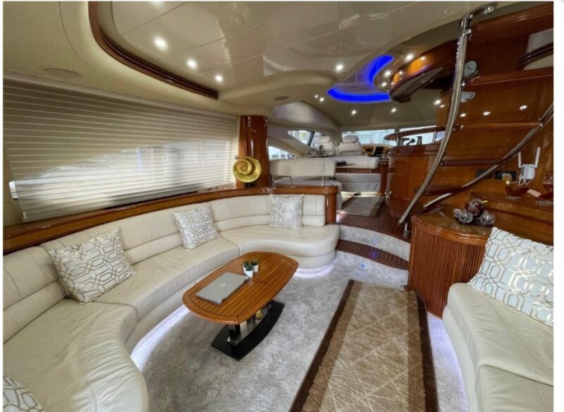 70 Ft Luxury Azimut for Rent in Miami, Florida for 13 peoples. No Hidden Fees. - Image 3