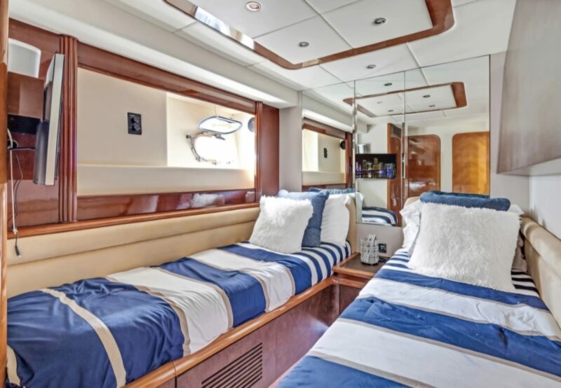 90 FT Beautiful Yacht for Rent in Miami  FL for 13 Guest. No Hidden Fees. - Image 10