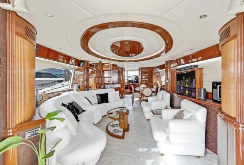 90 FT Beautiful Yacht for Rent in Miami  FL for 13 Guest. No Hidden Fees. - Image 9
