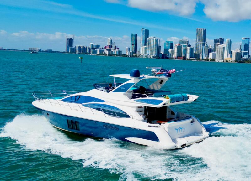 65ft Azimut available for rent in Miami for 13 guest. No Hidden Fees. - Image 2