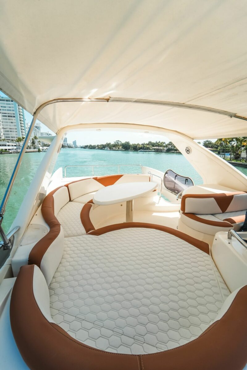 60 Ft Azimut Yacht Available in Miami for 13 guest. No Hidden Fees. - Image 9