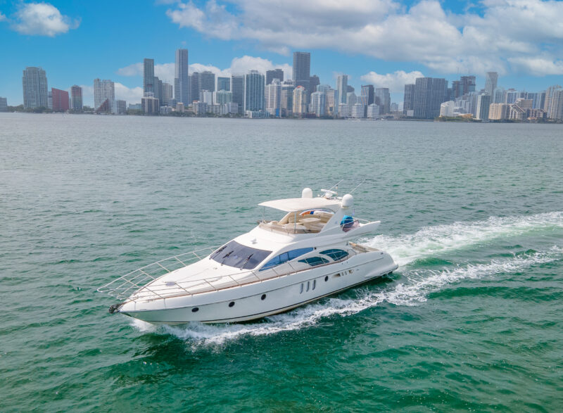 65ft Azimut Yacht Available for Rent in Miami Fl for 13 peoples. No Hidden Fees - Image 7