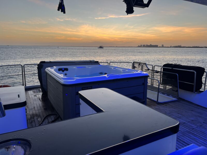 Rodman 110Ft  with Jacuzzi Available for Rent in Miami Fl for up to 13 Guest. - Image 15