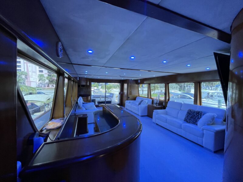 Rodman 110Ft  with Jacuzzi Available for Rent in Miami Fl for up to 13 Guest. - Image 16