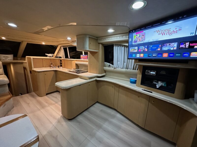 52Ft Sea Ray Available for Rent in Miami Fl for 13 peoples. No Hidden Fees - Image 13