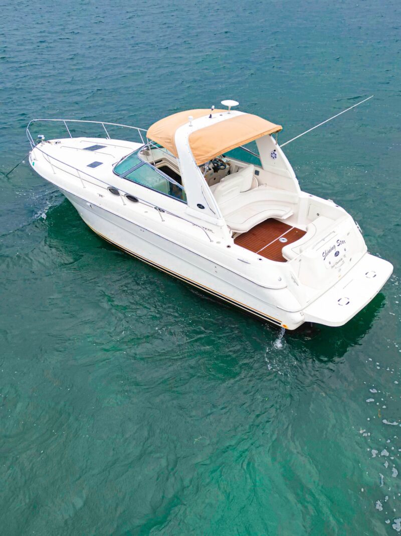 33Ft Sea Ray for up 13 peoples in Miami Fl. No Hidden Fees - Image 5