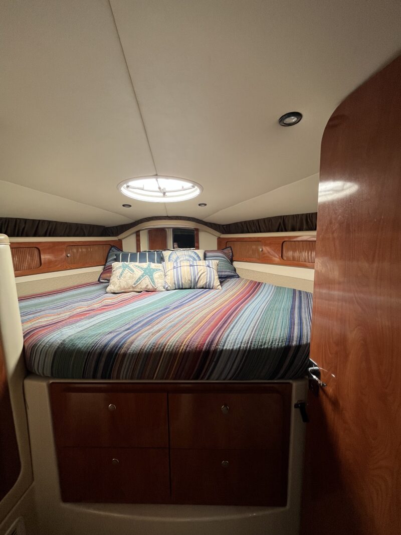 40ft Yacht available for rent in Miami Fl for 13 peoples in Miami.NO HIDDEN FEES - Image 14