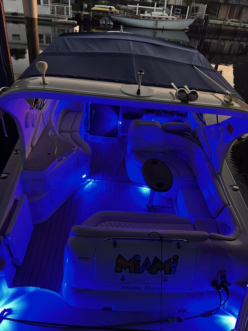 40ft Yacht available for rent in Miami Fl for 13 peoples in Miami.NO HIDDEN FEES - Image 13