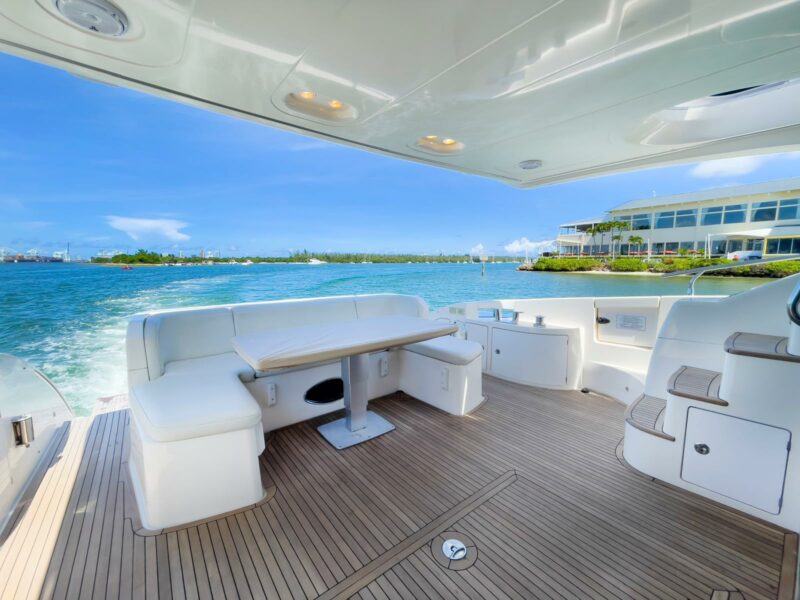 65ft Beautiful Azimut Available for 13 peoples in Miami Fl. No Hidden Fees - Image 6