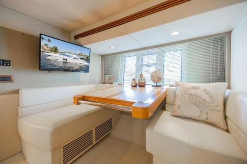 62Ft Beutiful Azimut Available for 13 people in Miami Fl. No Hidden Fees - Image 15