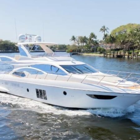 62Ft Beutiful Azimut Available for 13 people in Miami Fl. No Hidden Fees