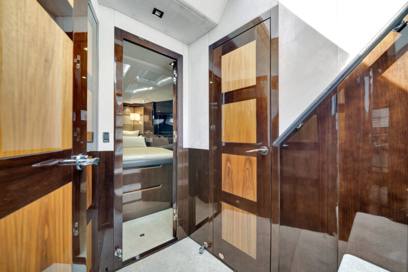 53ft Galeon yacht available for rent in Miami for up to 13 peoples. - Image 8