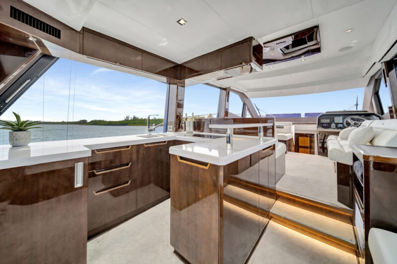 53ft Galeon yacht available for rent in Miami for up to 13 peoples. - Image 13