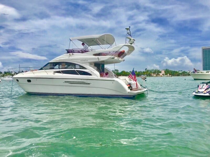45FT Princes Yacht available in Miami in Haulover area for 13 people. - Image 4