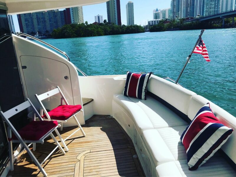 45FT Princes Yacht available in Miami in Haulover area for 13 people. - Image 6