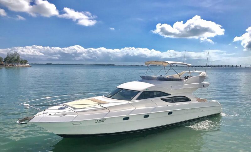 55ft Azimut available in Miami with one Jet Ski Included for one hrs. - Image 2