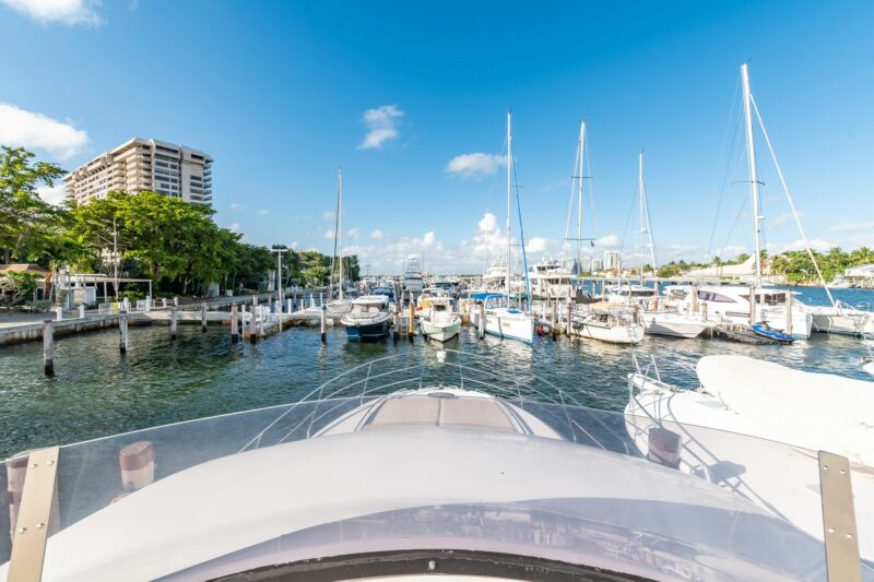 55ft Azimut available in Miami with one Jet Ski Included for one hrs. - Image 5