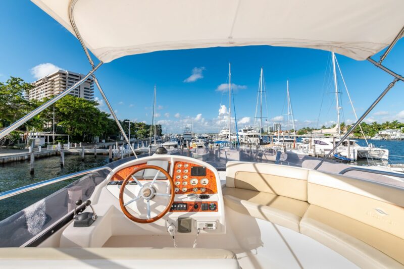 55ft Azimut available in Miami with one Jet Ski Included for one hrs. - Image 6