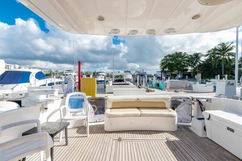 55ft Azimut available in Miami with one Jet Ski Included for one hrs. - Image 10