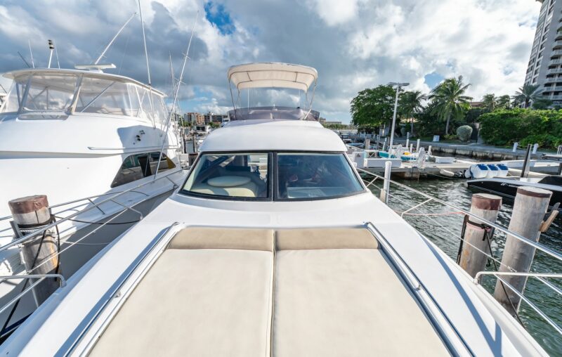 55ft Azimut available in Miami with one Jet Ski Included for one hrs. - Image 11