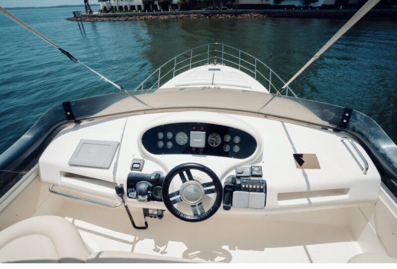 62FT Azimut available in Miami with 2 Jet Ski Included for one hrs. - Image 18