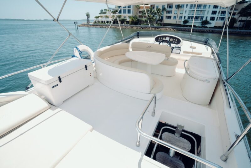 62FT Azimut available in Miami with 2 Jet Ski Included for one hrs. - Image 16