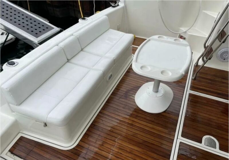 50ft Azimut available in Miami with 1 Jet Ski included for one hrs. - Image 46