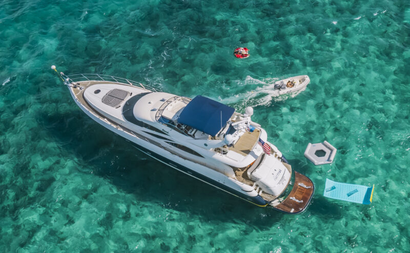 88 Ft Sunseeker Yacht available in Miami for Rent for up to 13 Guest.